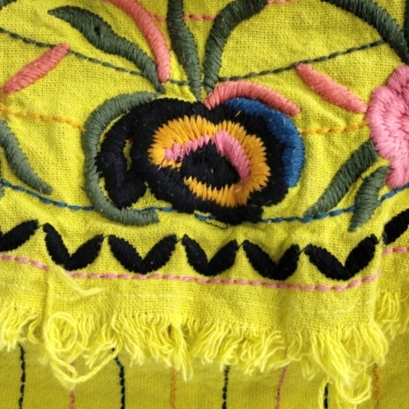 Red Carter Revolve Alta Bright‎ Yellow Embroidered Crop Top - Picture 11 of 12